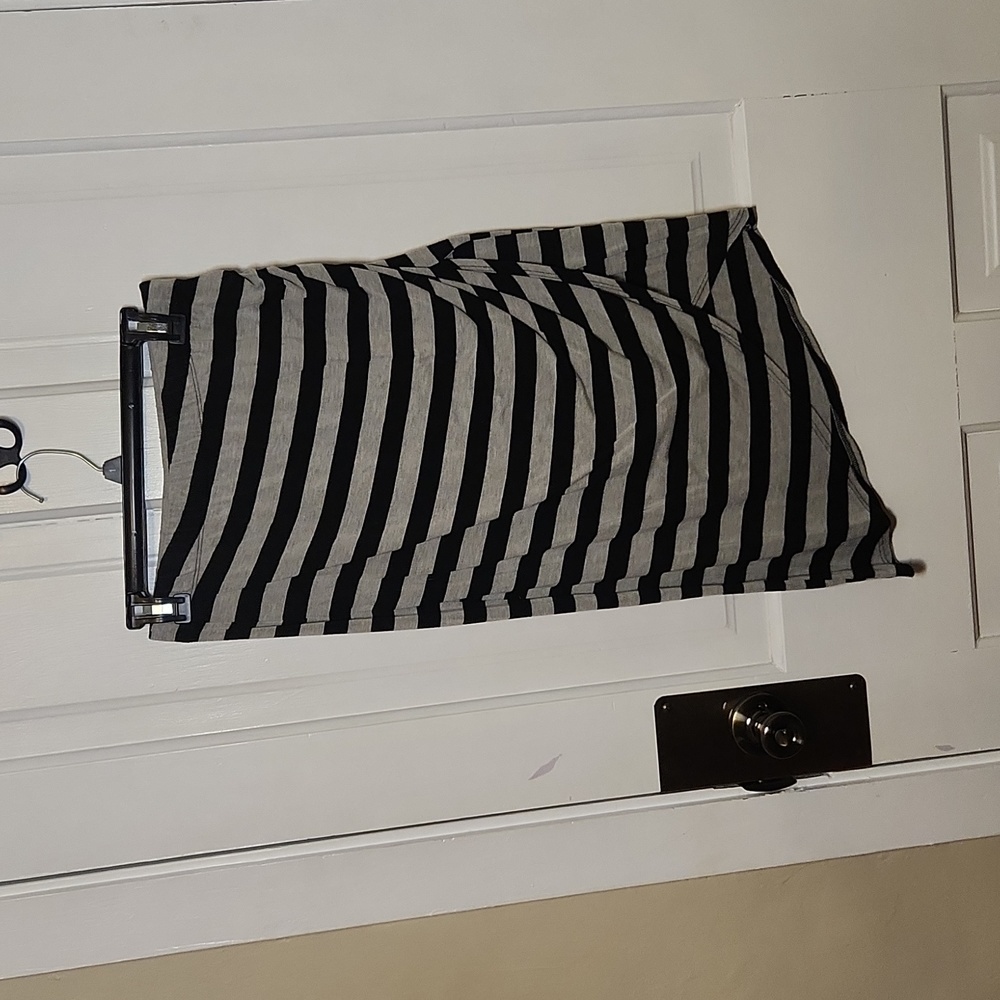 Women's Bobeau Asymmetrical Black and Gray Skirt